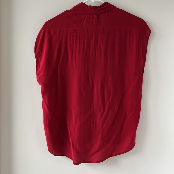 Velvet brand - red flowy top - Picture 3 of 5